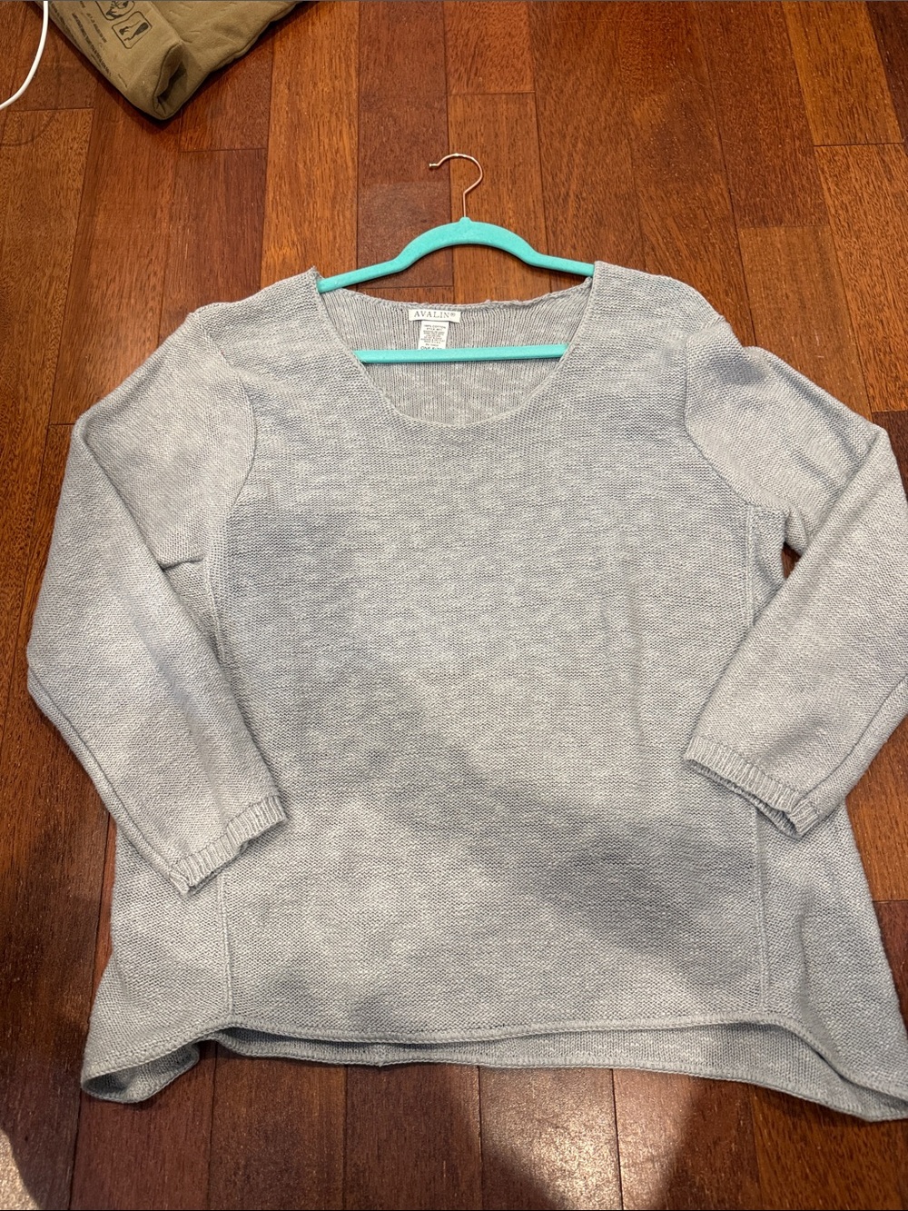 Avalin Heather Light Gray Scoop Neck Pullover Sweater